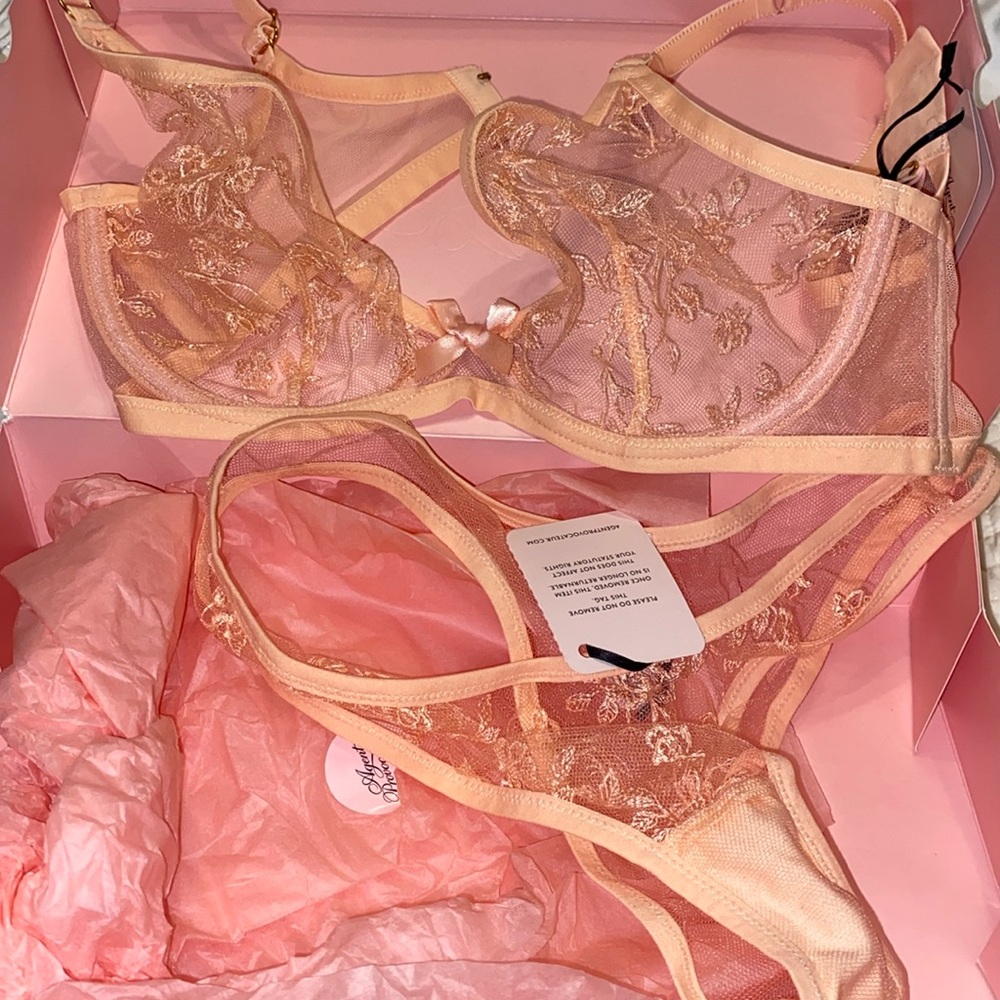 Agent Provocateur set